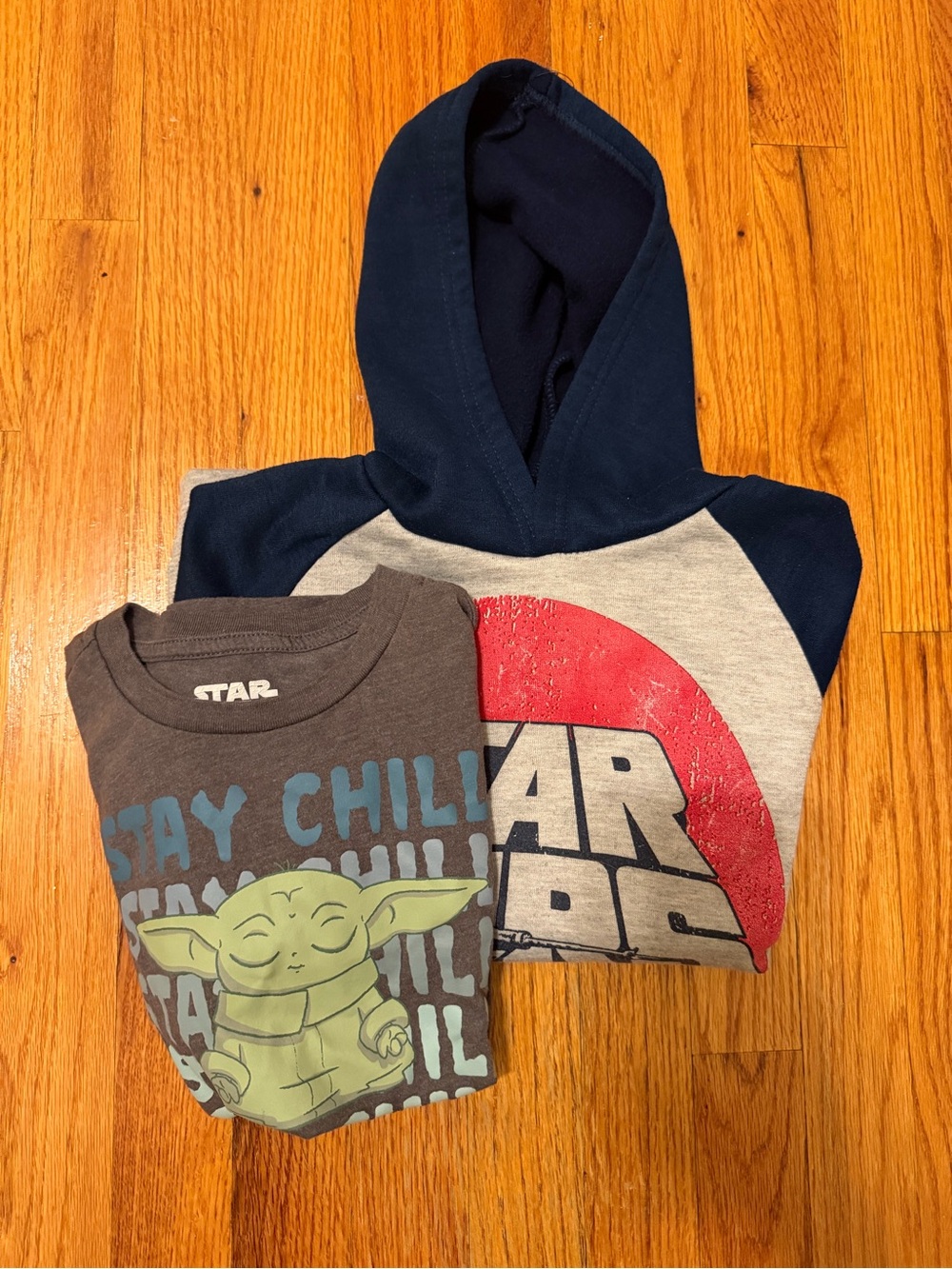 Boys 7/8 Star Wars Hoodie & T-Shirt Bundle